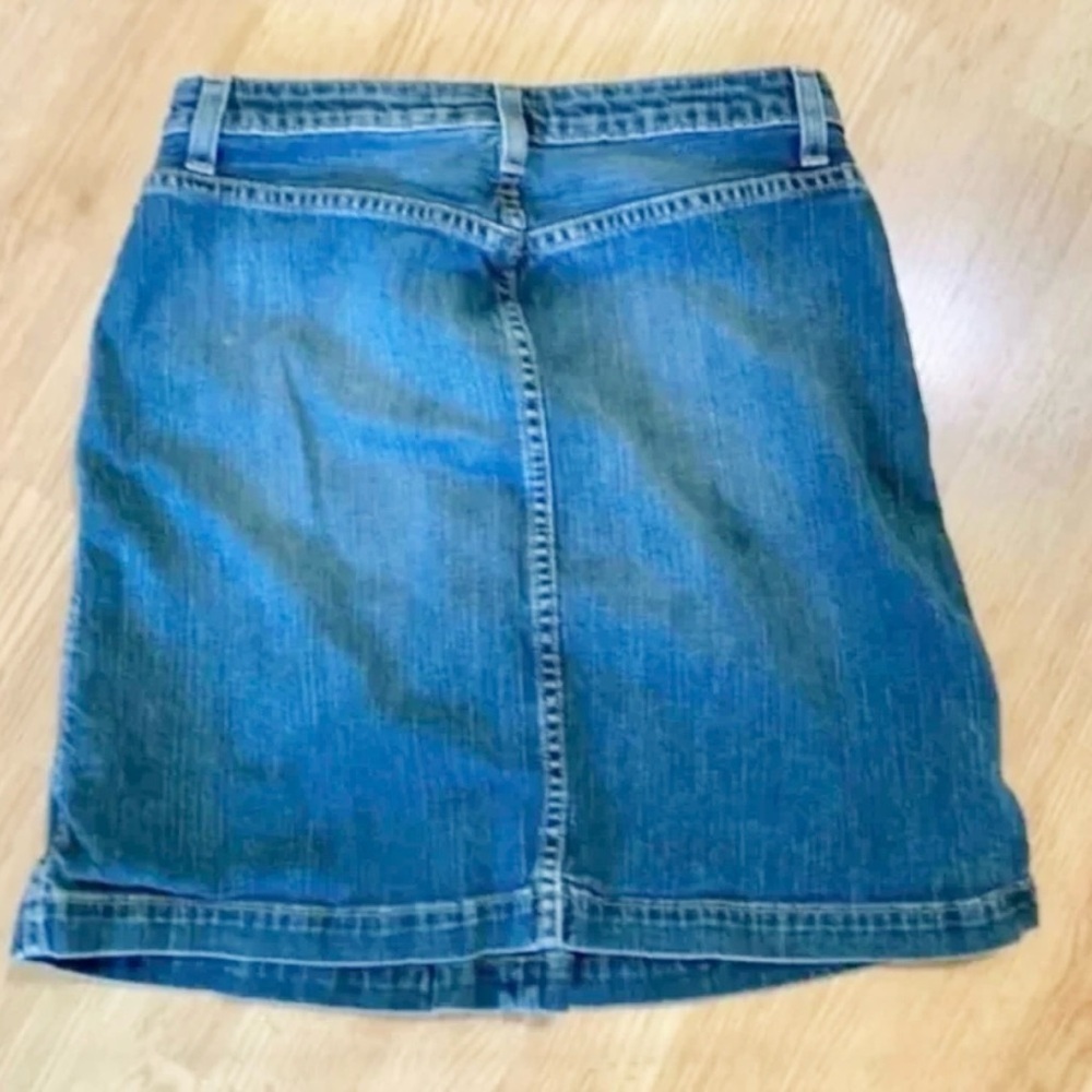 Gap Jean skirt woman’s size 4 denim - Picture 2 of 4